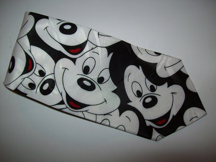 Disney Mickey Mouse Tie-We Got Character