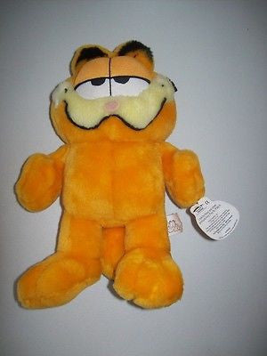 Garfield 11 in Plush By Play and Play-We Got Character