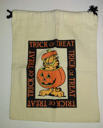 Garfield Halloween Bag-We Got Character