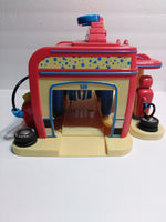 Mickey Mouse Gas n Wash Playset-We Got Character